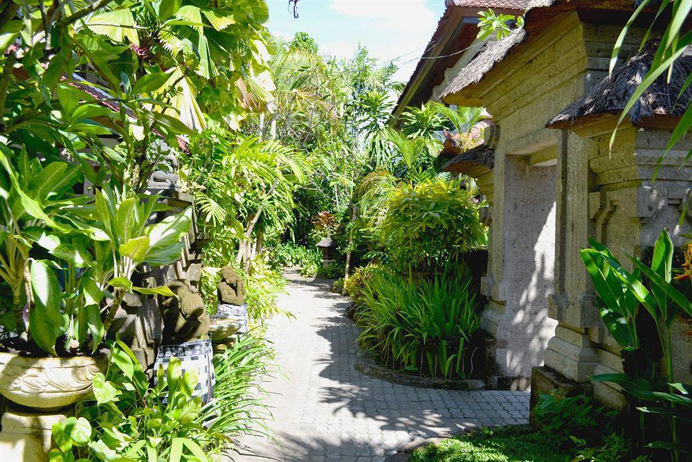 Flamboyan Hotel Kuta Lombok Kültér fotó