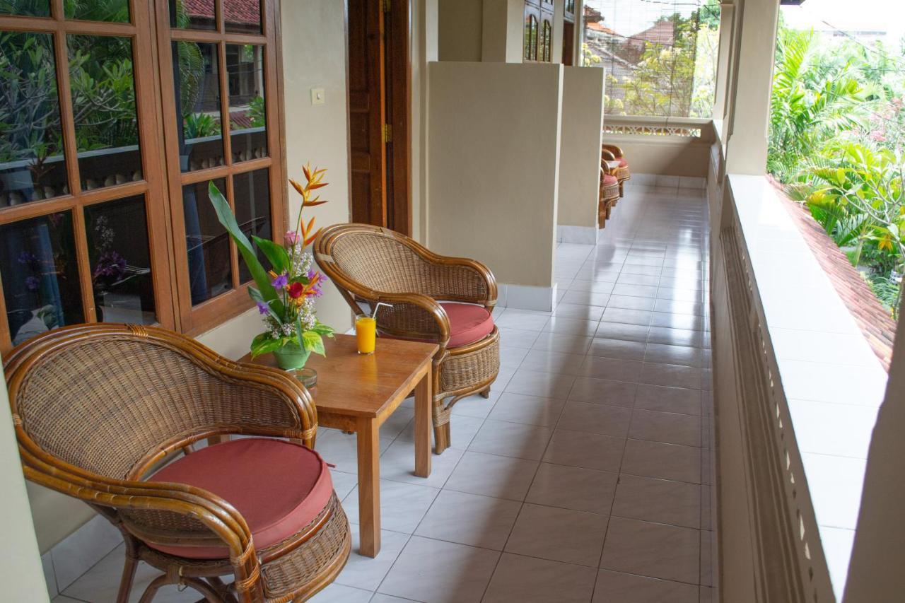 Flamboyan Hotel Kuta Lombok Kültér fotó
