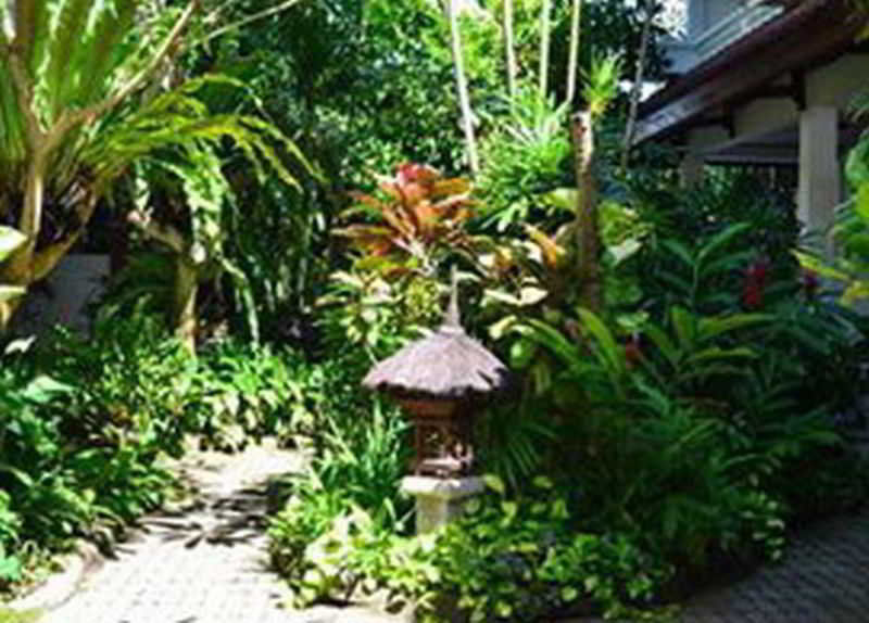 Flamboyan Hotel Kuta Lombok Kültér fotó