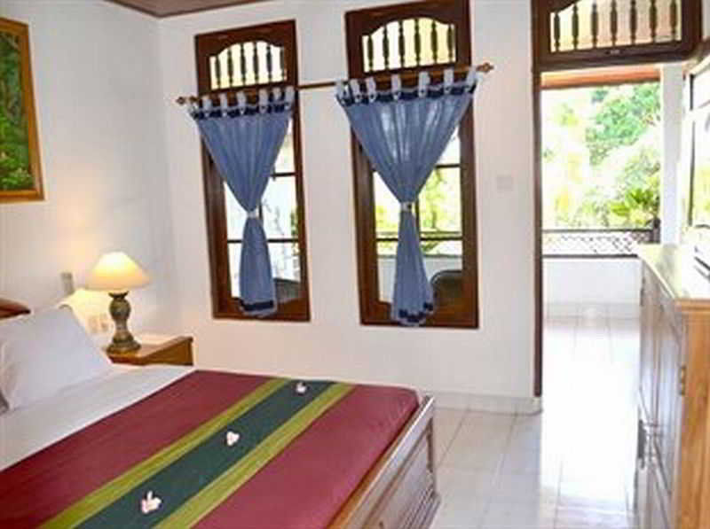 Flamboyan Hotel Kuta Lombok Kültér fotó