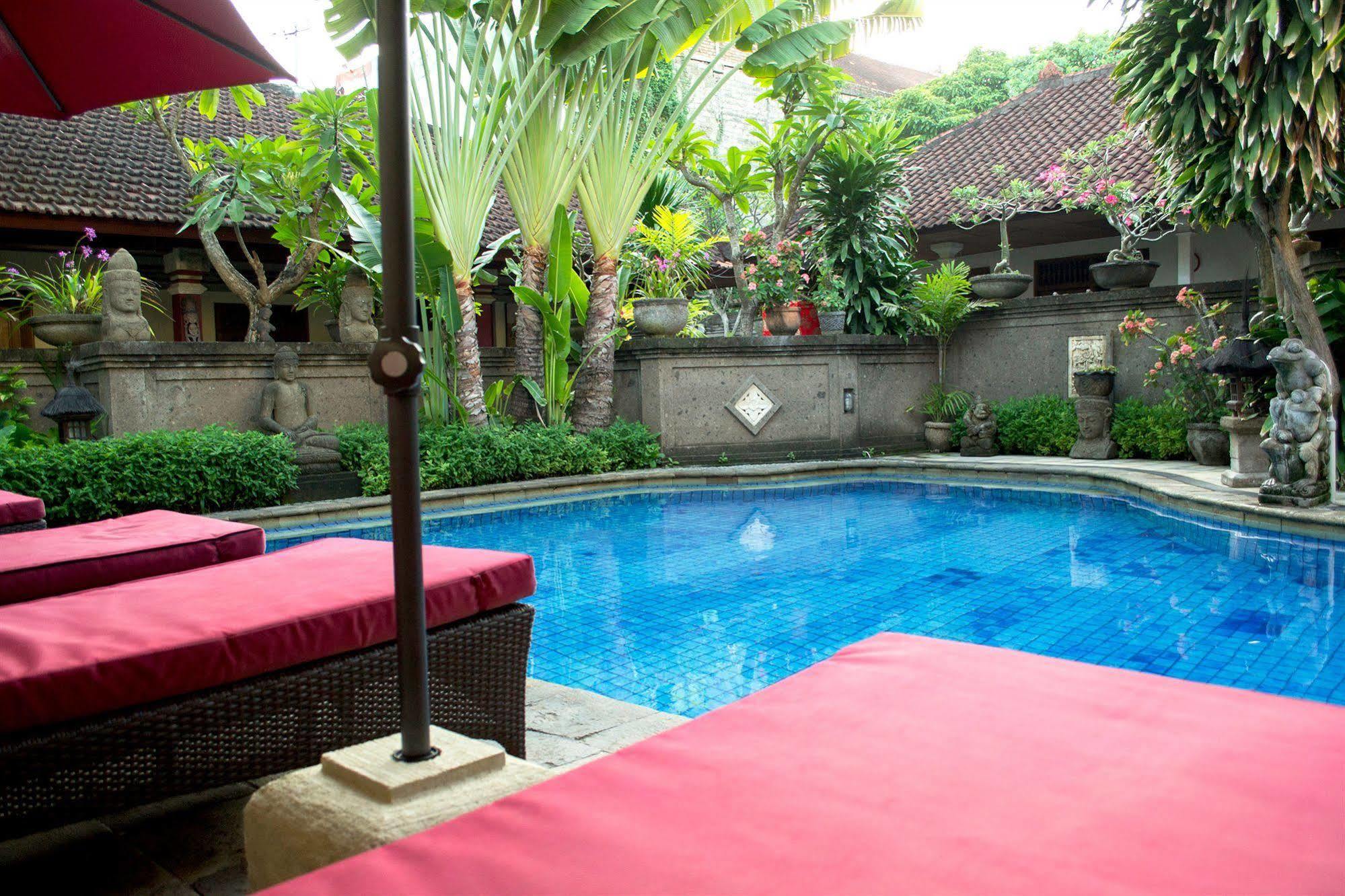 Flamboyan Hotel Kuta Lombok Kültér fotó