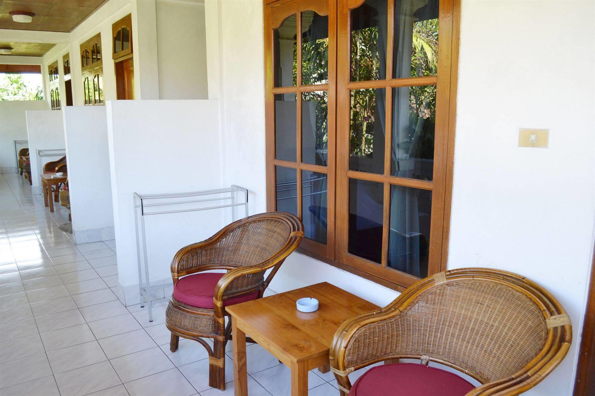 Flamboyan Hotel Kuta Lombok Kültér fotó