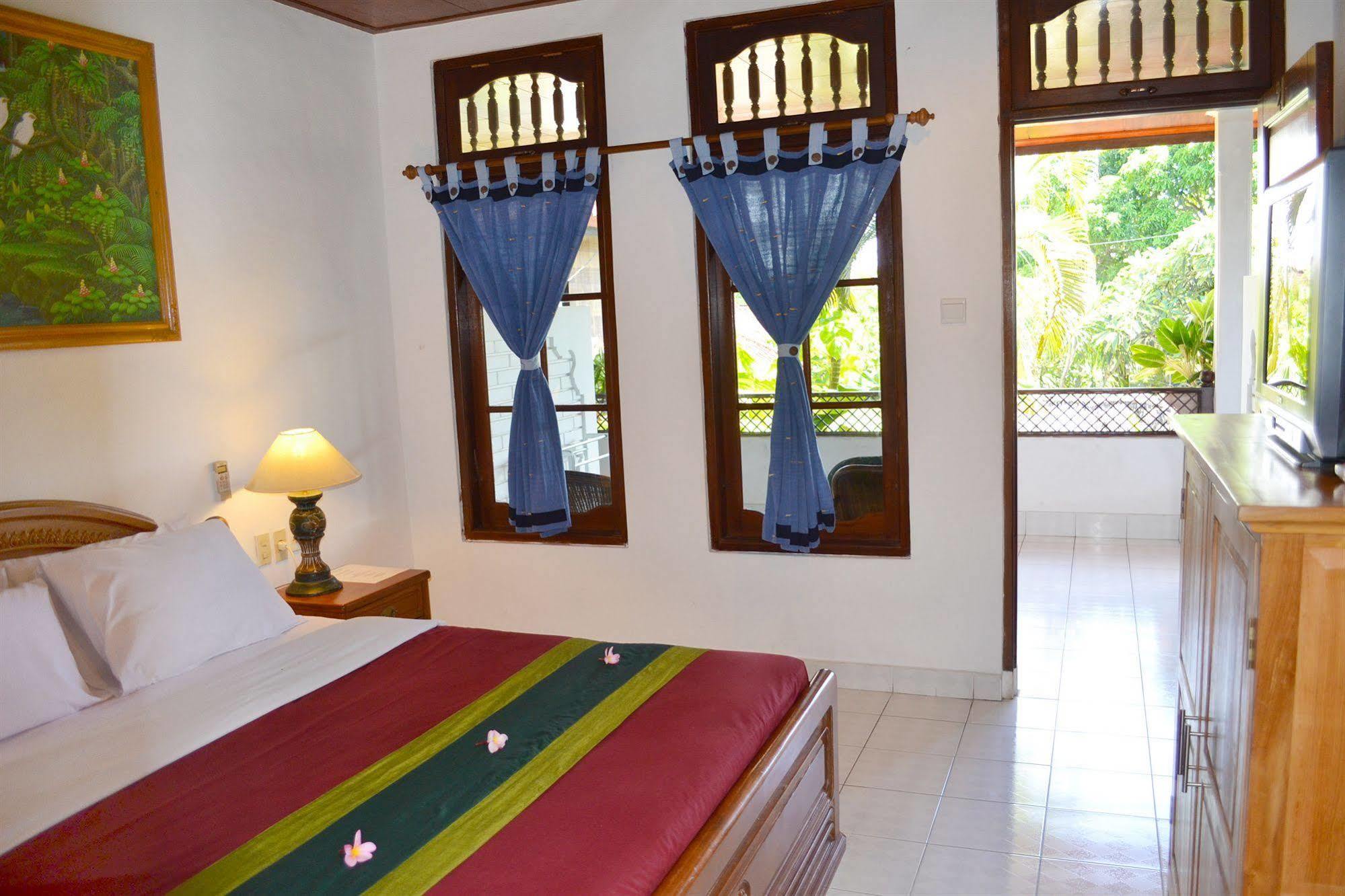 Flamboyan Hotel Kuta Lombok Kültér fotó